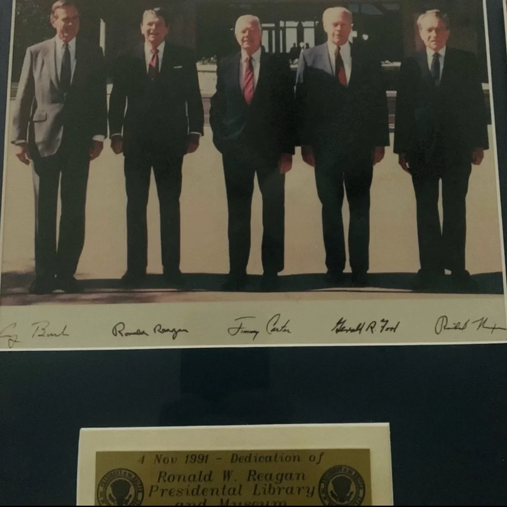 FRAMED PRESIDENTIAL GATHERING PHOTO. CARTER, NIXON, BUSH SR., REAGAN & FORD